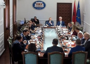 Kuvendi dëgjoi drejtësinë, por s’kishte kush ta kuptonte