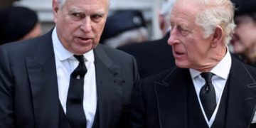 Mbreti Charles III heq titujt e Princ Andrew dhe e dëbon nga rezidenca mbretërore