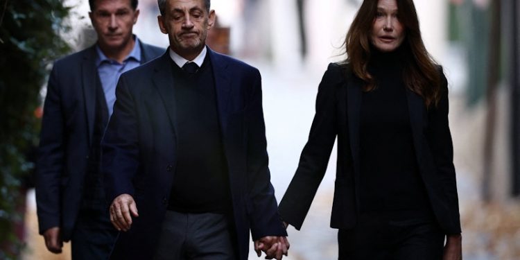 Sarkozi drejtohet për në burgun e La Santé të Parisit: Do vuajë 5 vite dënim në një qeli 12 m2