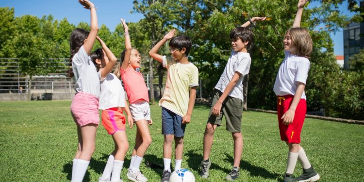 Holanda, ku rriten fëmijët më të lumtur – Çfarë dimë dhe çfarë mund të mësojmë?