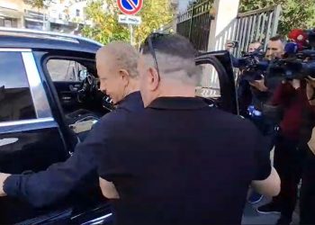 Behgjet Pacolli merret në pyetje në Prokurorinë e Tiranës për hetimet mbi projektin e aeroportit të Vlorës