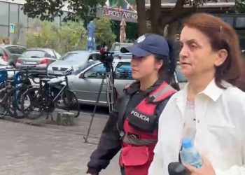 Ish-gjyqtarja Pajtime Fetahu dërgohet në gjyq nga SPAK bashkë me 32 anëtarë të një organizate kriminale të udhëhequr nga klani “Çopja”