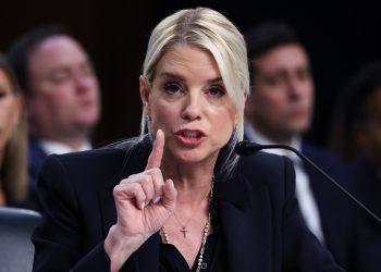 Dëgjesa e kryeprokurores së SHBA, Pam Bondi, thellon hendekun mes demokratëve dhe republikanëve