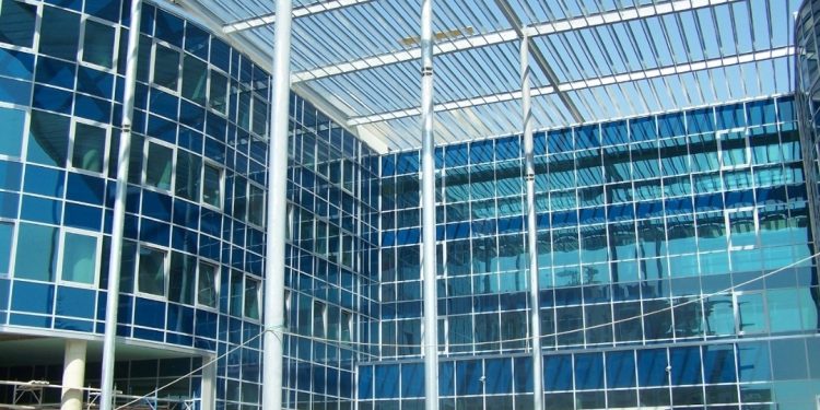 SPAK njofton zyrtarisht akuzën ndaj Belinda Ballukut për “shkelje të barazisë në tendera” – ministrja tashmë me status të pandehure