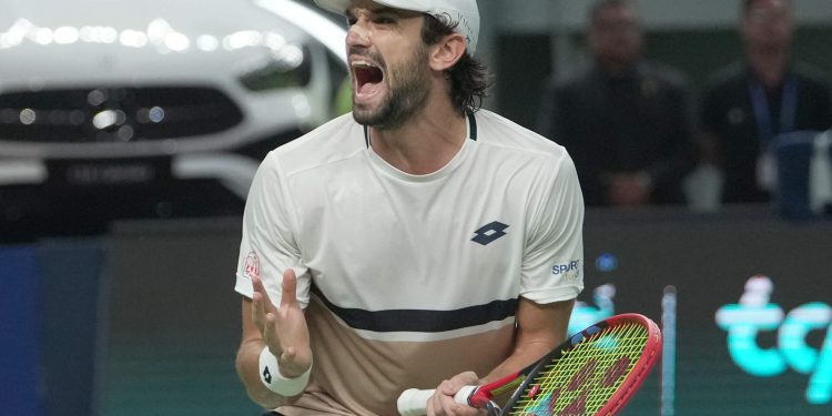 Tenisti Valentin Vacherot përjeton përallën e tij në Shangai: nga i 204 në botë – del në finale me kushëririn dhe e mund