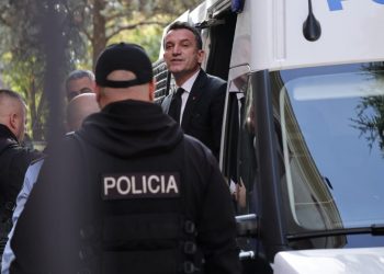 Gjithë sytë nga Veliaj: vëmendja e mediave dhe e qytetarëve në pritje të paraqitjes në Kushtetuese