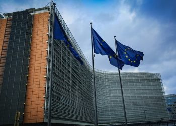 BE-ja paralajmëron: 5 vite për t’u përgatitur për një përballje të mundshme me Rusinë