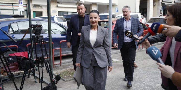 Belinda Balluku paraqitet në SPAK, njihet me akuzën për “shkelje të barazisë në tenderat publikë”