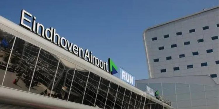 Alarm në Hollandë: Dronë misteriozë paralizojnë për 2 orë aeroportin e Eindhoven – rritet frika për ndërhyrje ruse
