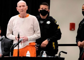 Nga ish-polic në vrasës serial: historia e errët e Golden State Killer