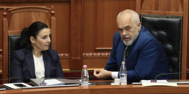 Anohet karrigia e kryeministrit: pezullohet nga detyra Belinda Balluku