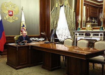 Siguri ekstreme pёr Carin rus / “Tre zyra identike në tre qytete të ndryshme”: Si Putin e maskon pozicionin e tij.