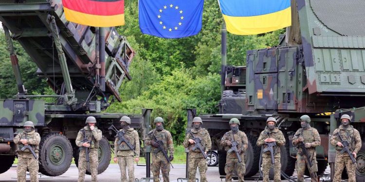 Gjermania mbyll dyert për refugjatët ukrainas: duhet të luftoni për vendin tuaj