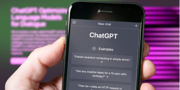 Çfarë i kërkojnë njerëzit vërtet ChatGPT-së? Analiza e 47 mijë bisedave zbulon përdorime intime, emocionale dhe të rrezikshme