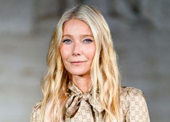 Gwyneth Paltrow rrëfehet: “Ankthi më ka goditur si kurrë më parë”