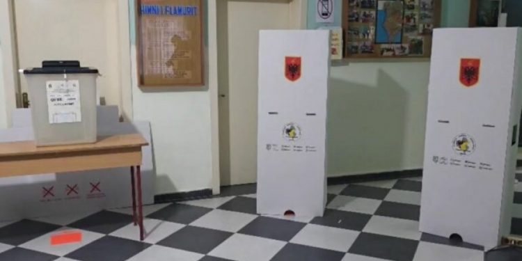 Boumerangu i “Pesёnjakeve” lokale në Shqipëri: Vlora me 12% pjesëmarrje, votuan vetëm 18 mijë nga 130.4 mijë qytetarë për kreun e ri të Bashkisë