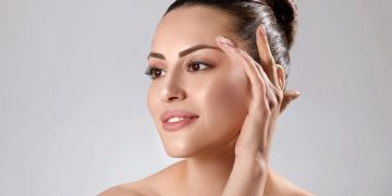 Peptidet – moda e rrezikshme që po pushton bukurinë moderne