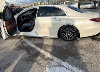 Atentat mafioz në Rinas – Vritet Gilmando Dani. Policia thyen xhamat me shkelma në vendngjarje