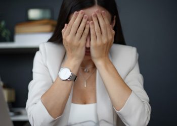 Shmangia e informacionit si mekanizëm mbrojtës: Studimi zbulon pse ndonjëherë zgjedhim të mos dimë