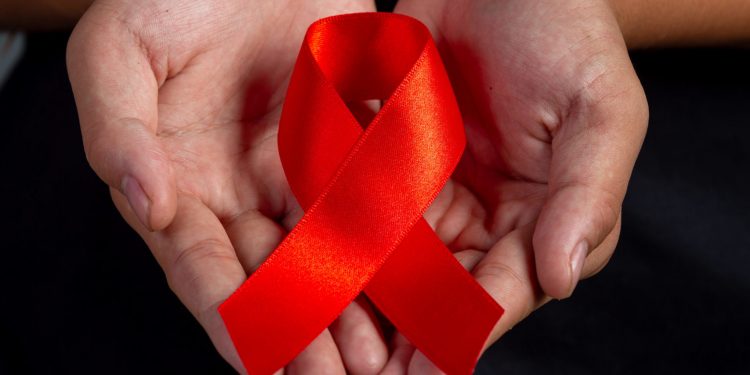 1 Dhjetori – Dita Botërore Kundër HIV/AIDS: Koha për ndërgjegjësim, kujdes dhe jo paragjykim
