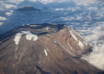 Tragjedi në Kilimanxharo: Rrëzohet helikopteri gjatë një misioni shpëtimi, humbin jetën 5 persona