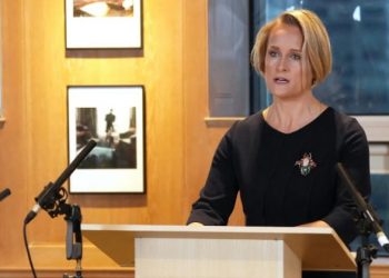 Shefja e re e MI6 paralajmëron Britaninë: “Vija e frontit është kudo” përballë kërcënimit në rritje nga Rusia