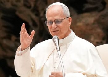 Papa Leo XIV bën thirrje për mbrojtjen e të miturve nga rreziqet e inteligjencës artificiale