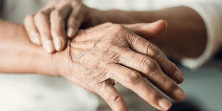 Parkinsoni: Shkencëtarët zbulojnë një proteinë që mund të ngadalësojë sëmundjen