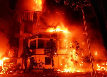 Indonezi: Zjarri në një azil pleqsh merr jetën e 16 personave