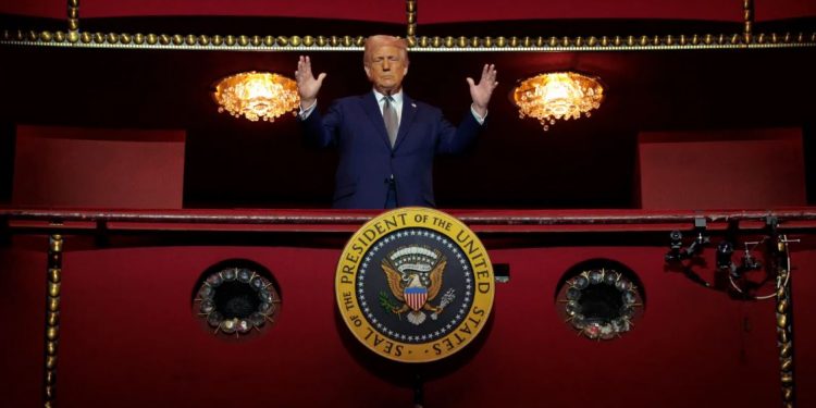 Shtëpia e Bardhë: Qendra Kennedy riemërtohet “Trump-Kennedy”, artistët bojkotojnë shfaqjet