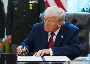 Trump firmos urdhër ekzekutiv: fentanili i paligjshëm klasifikohet si armë e shkatërrimit në masë