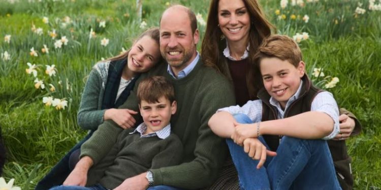 Princi dhe Princesha e Uellsit publikojnë foton e kartolinës së Krishtlindjes