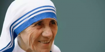 Ikonë me plasaritje: Film i ri për nënë Terezën