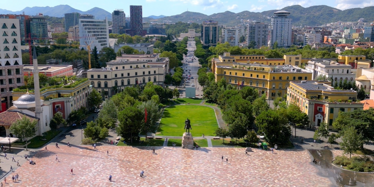 Festa Zyrtare – “Dita e Belёs”