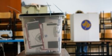 Kosovë / Zgjedhjet e fundit vihen në dyshim: Manipulim në numërimin e votave