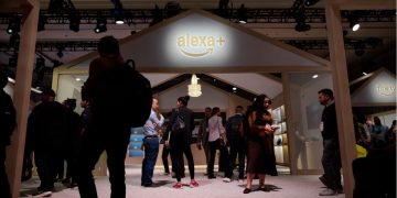 Amazon sfidon ChatGPT: Alexa do të mbajë mend gjithçka për ty