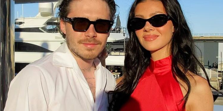 Luks, verë e rrallë dhe romancë: pushimet e shtrenjta të çiftit Beckham–Peltz