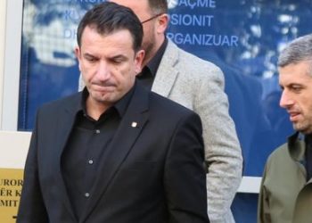 Drejtësia korrigjon urdhrin politik: Alban Dokushi rikthehet në detyrë menjëherë nga Gjykata Administrative