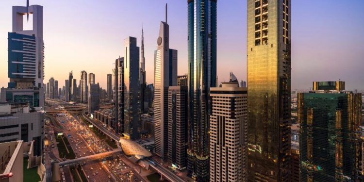 Ana e errët e Dubait: si gratë joshen me gënjeshtra dhe mbahen peng në rrjete trafiku seksual