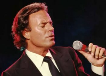 Julio Iglesias nën hetim për sulme seksuale në Karaibe – Prokuroria spanjolle shqyrton akuzat