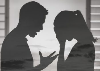 Pse njerëzit shumë inteligjentë qëndrojnë në marrëdhënie toksike