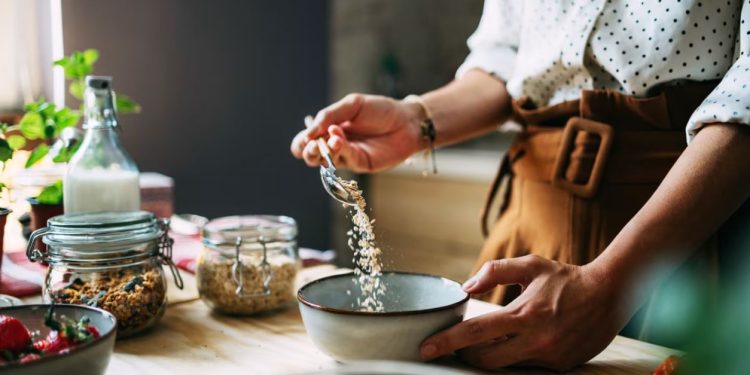 Proteina ka dalё “jashtё loje”, fibra është trendi i ri: pse ushqimet për tretje të mirë po pushtojnë tregun