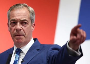 “Armiku” i Ramës, Nigel Farage kundër Keir Starmer dhe Donald Trump: Jo trupa britanike në Ukrainë, jo aneksimit të Groenlandës