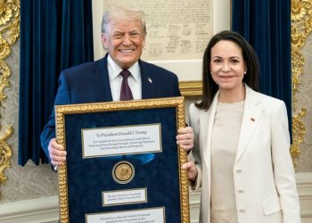 María Corina Machado i dhuron Trumpit medaljen e Nobelit për Paqen në një gjest simbolik mes përplasjes politike në Venezuelë