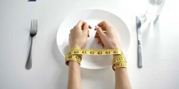 Kur ushqimi kthehet në ankth: a është çrregullim i të ngrënit apo OCD?