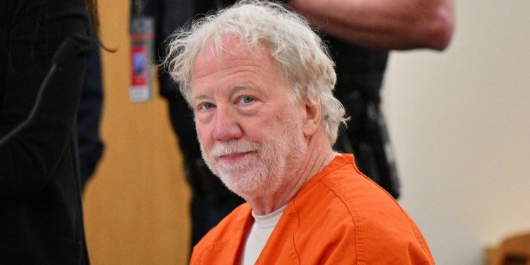 Timothy Busfield do gjykohet i lirё pёr akuzat e sulmit seksual