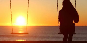 Qëndrimi single për shumë gjatë po kthehet në rrezik shëndetësor për të rinjtë