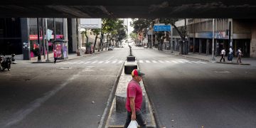 Venezuela mes frikës, pritjes dhe një gëzimi të përmbajtur