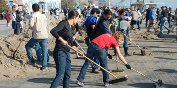 “Puna vullnetare” do njihet me ligj në Shqipëri: Kultura dhe solidariteti “komunist” vihen në sprovën e demokracisë