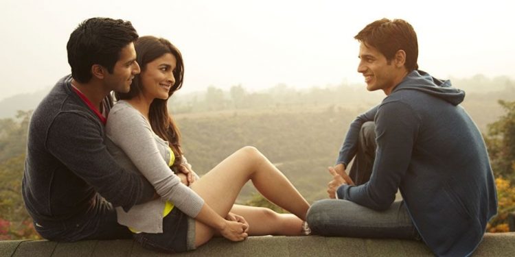 Angli / Nga dëshpërimi te gabimi: pas ndarjes me të dashurin, netët e shfrenuara e lanë shtatzënë pa dëshirë